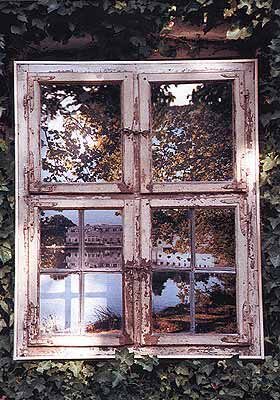 Maren Heyne: Fensterobjekt Benrath, Farbfotografie im Fenterkasten, Farbfotografie im Fensterka ...