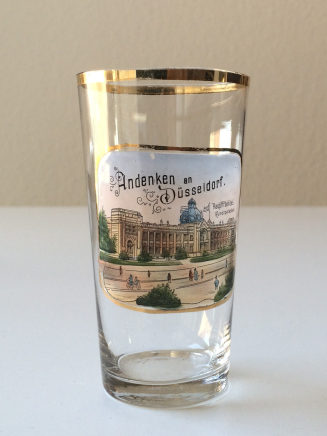 Souvenirglas "Andenken an Düsseldorf."