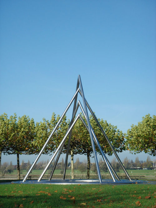 Thomas Schönauer, Berend F. van Laar, Energie-Pyramide, 1988