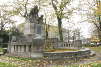 Josef Hammerschmidt, Albert-Mooren-Brunnen, 1910