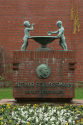 Ernst Gottschalk - Brunnen, Fritz Moselage - Relief und Schrift, Arthur - Schloßmann - Brunnen, ...