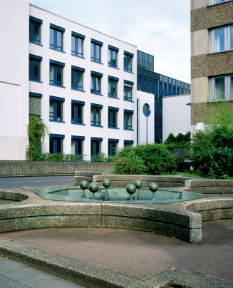 Brunnen Finanzamt Düsseldorf-Süd