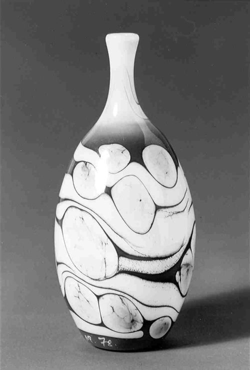 Pavel Molnar (Künstler*in), Flaschenvase, 1978