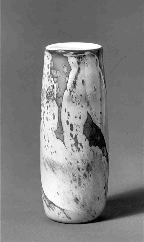 Pavel Molnar (Künstler*in), Vase, 1978