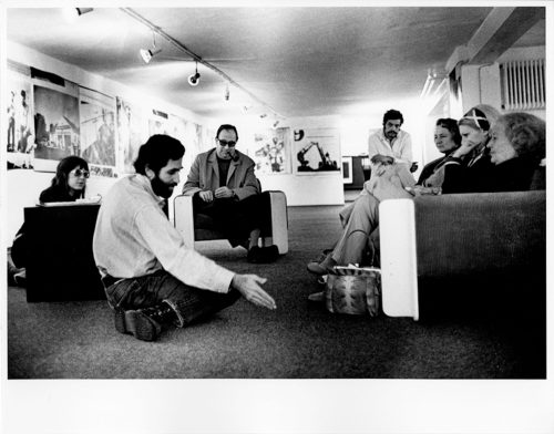 Nic Tenwiggenhorn (Fotograf*in), Allan Kaprow, Galerie Inge Baecker, Bochum, Oktober 1971