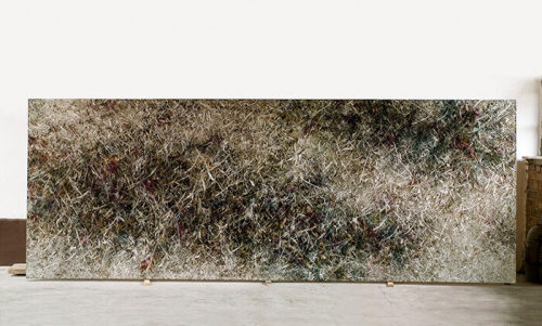 Skriptur III, 2012, Kunstharz, Steinmehl, Acrylfarbe, Ölfarbe auf Leinwand, 150 x 400 cm