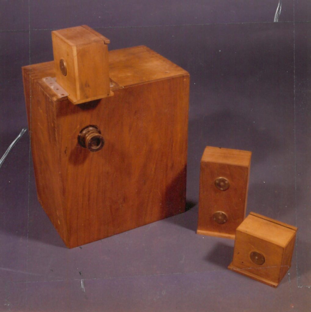 Prototyp des Lumièreschen Kinematographen mit Original-Film- und Kopierkassetten, um 1893