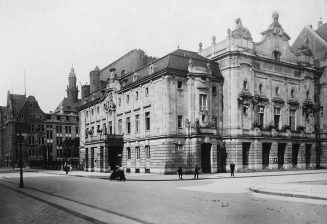 Außenansicht Schauspielhaus Düsseldorf Dumont-Lindemann, erbaut von Bernhard Sehring. Düsseldor ...