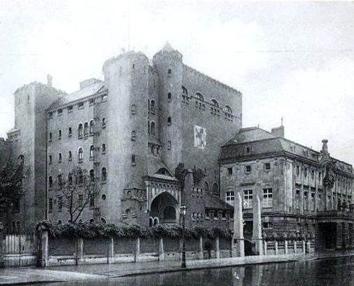 Außenansicht Schauspielhaus Düsseldorf Dumont-Lindemann, erbaut von Bernhard Sehring. Düsseldor ...