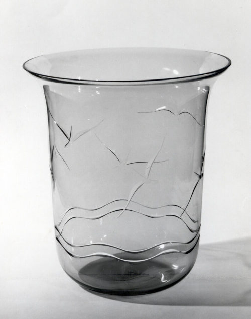 Richard Süßmuth (Entwurf), Vase mit fliegenden Möwen, Entwurf Form um 1936/37, Entwurf Dekor 1928