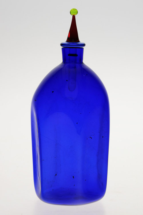 Unbekannt (Ausführung), Blauer Flakon mit Stopfen, um 1980–1990