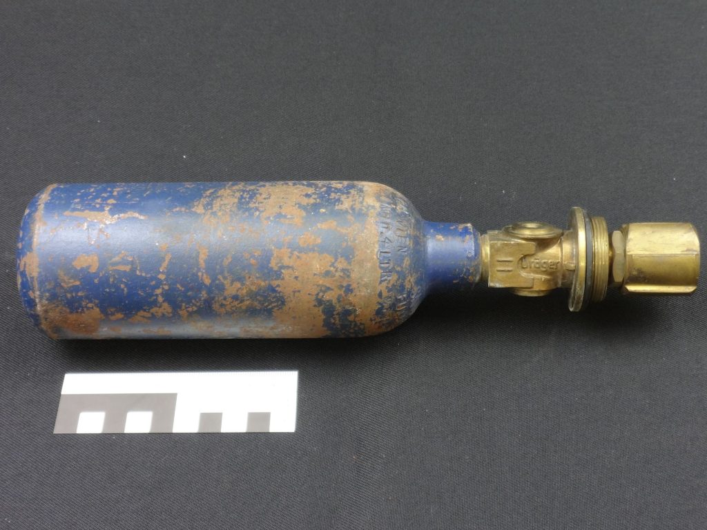 Sauerstoffflasche blau,mit Flaschenventil, DRAEGER GmbH, Wien