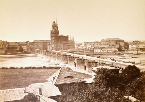 F. & O. Brockmann (Künstler*in), Dresden, von Stadt Wien aus gesehen, ca. 1868