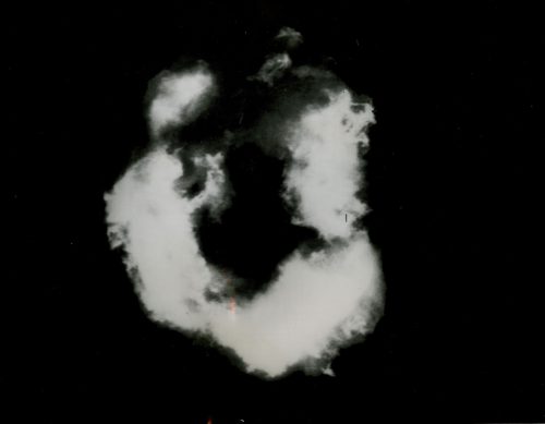 Unbekannt (Künstler*in), Ohne Titel (Atombombe von oben gesehen, Las Vegas, Nevada), 1957