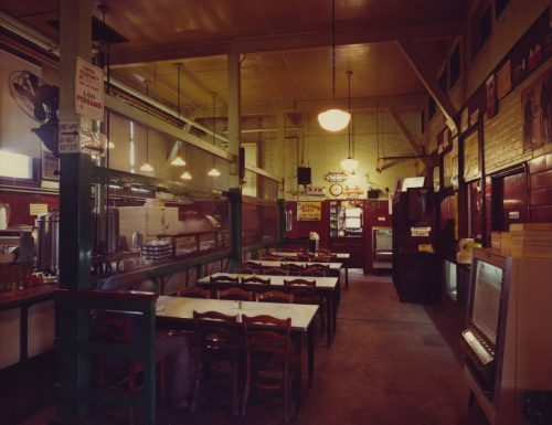 Jim Dow (Künstler*in), Tidewater Truck Terminal, Cafeteria Interior, Philadelphia, Pennsylvania, 1977