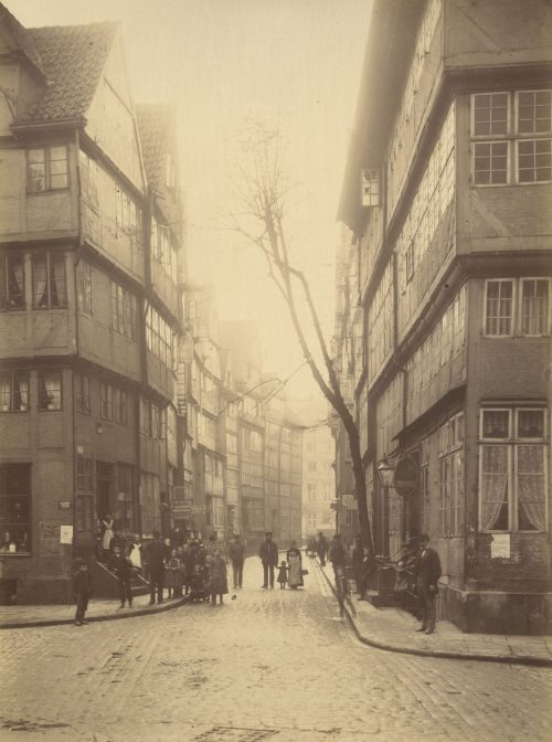 Georg Koppmann (Künstler*in), Hamburg: Pickhuben vom Altstädter Neuerweg aus gesehen, 1883