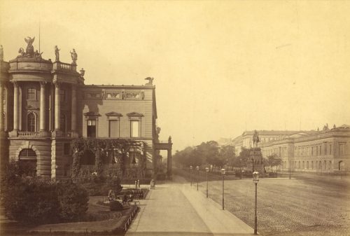 Hermann Rückwardt (Künstler*in), Blick vom Opernhaus nach den Linden (Kaiserliches Palais, Kunst-Akademie), ca. 1880