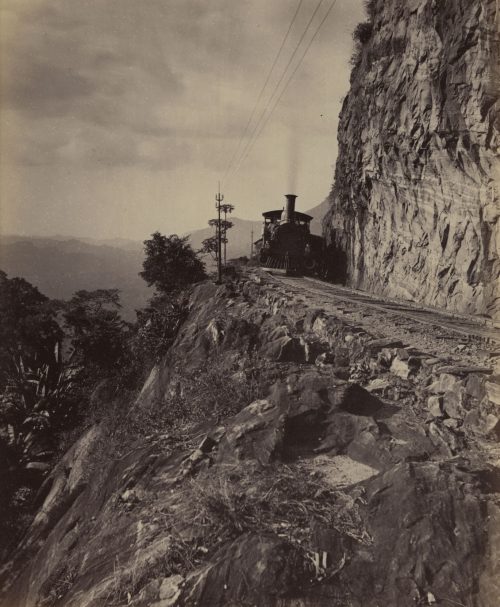 Charles T. Scowen (Künstler*in), Ohne Titel (Eisenbahn in Gebirge, Ceylon), ca. 1870