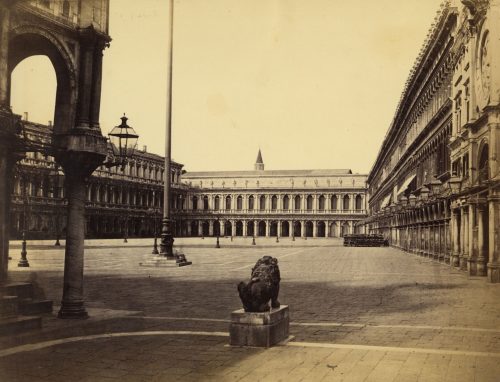 Giorgio Sommer (Künstler*in), Ohne Titel (Markusplatz, Venedig), 1870s