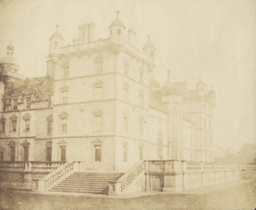 William Henry Fox Talbot (Künstler*in), Heriot´s Hospital, Edinburgh, ca. 1845