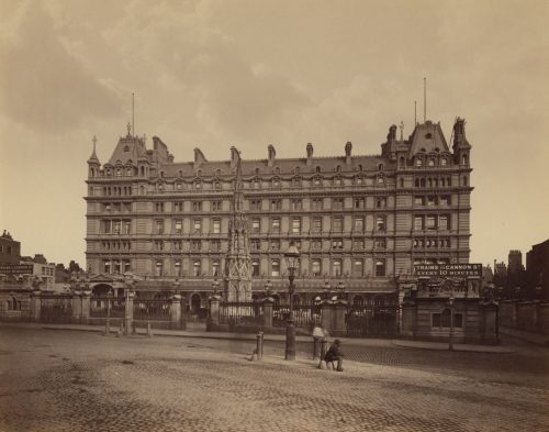 Frederick York (Künstler*in), Eleanor-Kreuz, ca. 1870