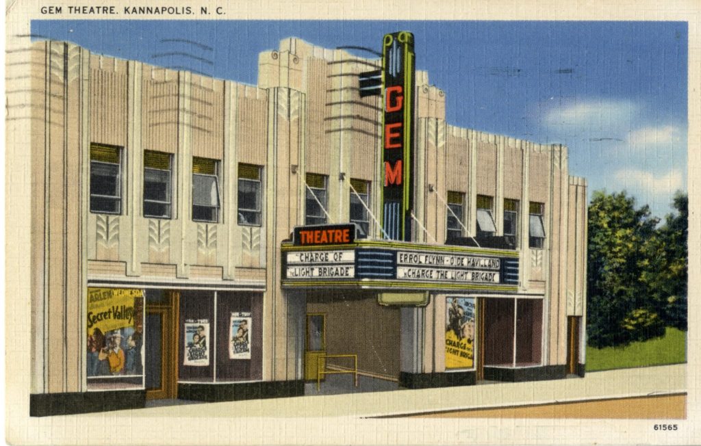 Postkarte mit der Außenansicht des Kinos "Gem Theatre" in Kannapolis N.C. (USA), Dixie News Com ...