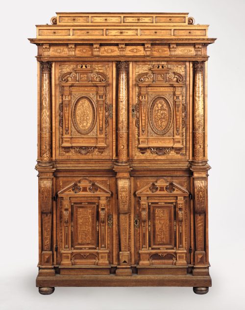 Fassadenschrank mit Kabinett, 1600–1620