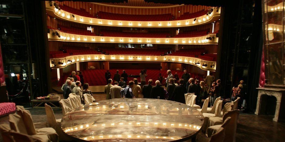 Opernhaus Düsseldorf (Deutsche Oper am Rhein) - Blick von der Bühne in den Zuschauerraum