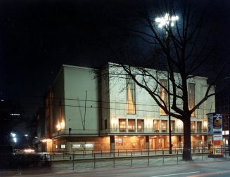 Opernhaus Düsseldorf (Deutsche Oper am Rhein), Außenaufnahme, nachts