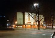 Opernhaus Düsseldorf (Deutsche Oper am Rhein), Außenaufnahme, nachts