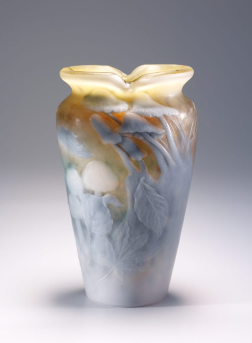 Émile Gallé (Entwurf), Vase mit Waldboden-Dekor, um 1898–1900