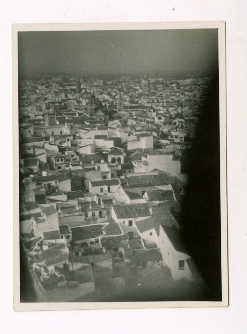 Unbekannt (Fotograf*in), Sicht vom Turm Giralda in Sevilla, Spanien, 1929