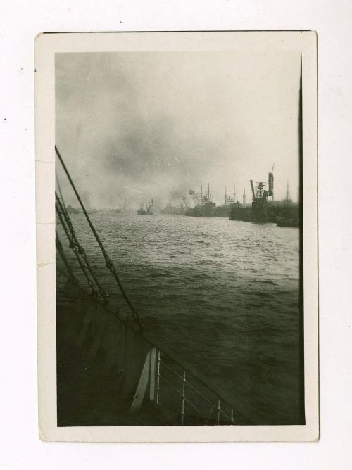 Unbekannt (Fotograf*in), Einfahrt in Oporto, Portugal, September 1928