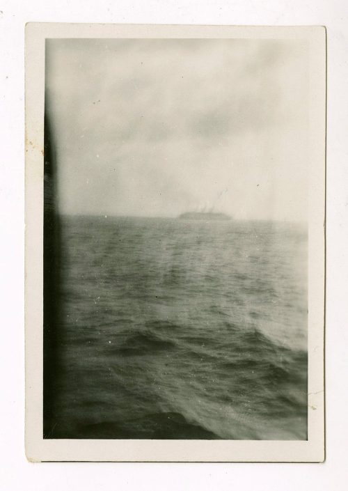 Unbekannt (Fotograf*in), Seebild, Begegnung mit Dampfer Cap Arcona, vermutlich zwischen 1910-1930