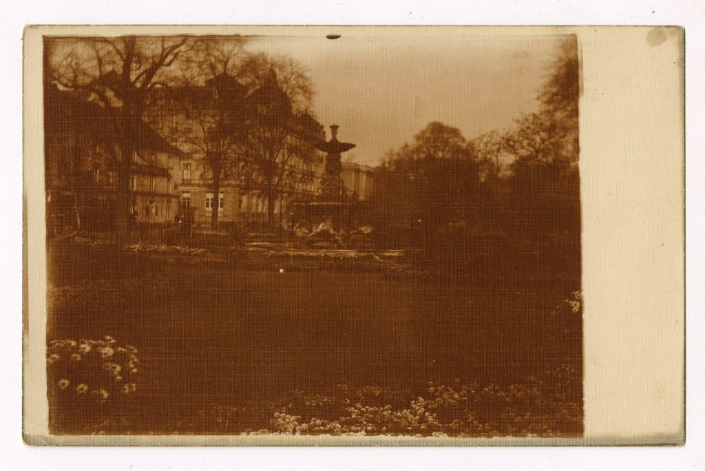 Blick auf Schalenbrunnen, Corneliusplatz/Königsallee Düsseldorf