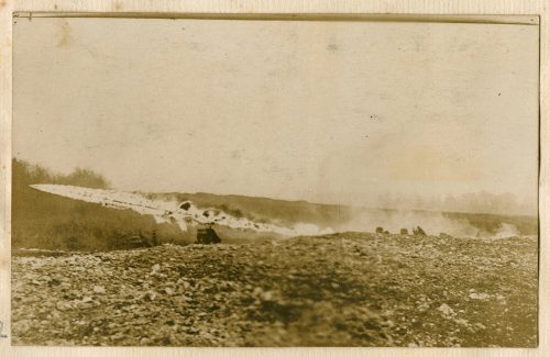 Unbekannt (Fotograf*in), Flammenwerfer, an der Somme (?), vermutlich zwischen 1. Juli und 18. November 1916