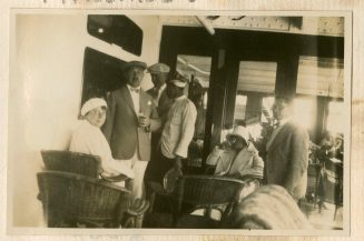 Gruppenfoto auf Deck