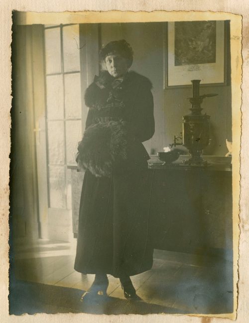 Unbekannt (Fotograf*in), Frieda, 28. Januar 1917