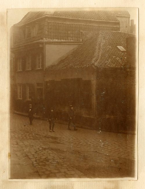 Unbekannt (Fotograf*in), Straßenansicht, 16. März 1917