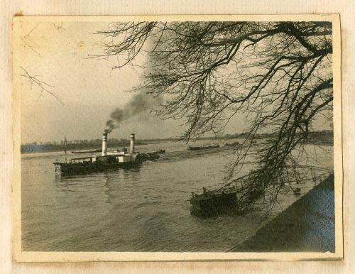 Unbekannt (Fotograf*in), Blick auf den Rhein, 25. März 1917