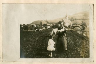 Frau Kaufmann mit Kindern