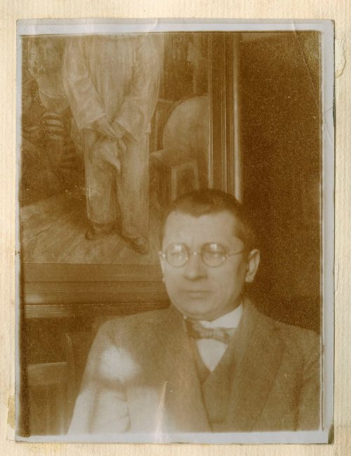 Unbekannt (Fotograf*in), Portrait von Adolf Uzarski, vermutlich 1928