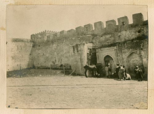 Unbekannt (Fotograf*in), Tanger, 1913