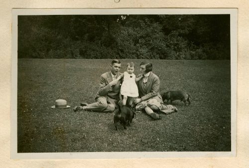 Unbekannt (Dargestellt), Familie Schwarz, 22. August 1930