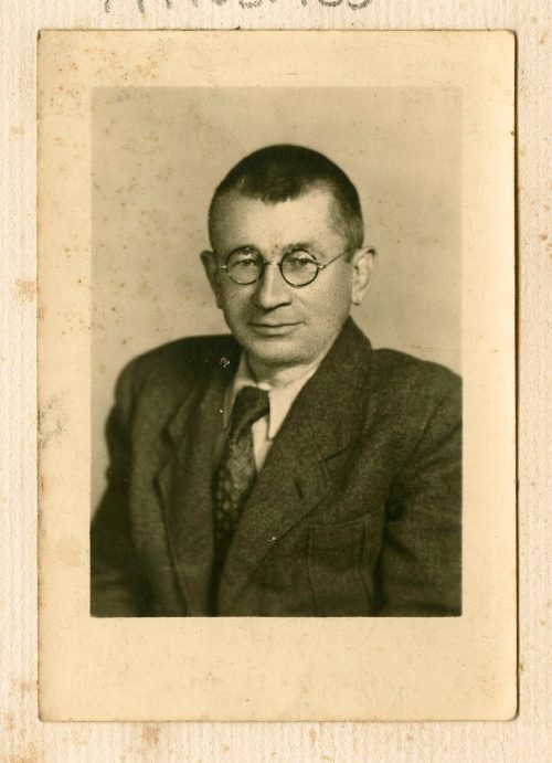 Adolf Uzarski (Dargestellt), Portraitfoto Adolf Uzarskis, ohne Datum