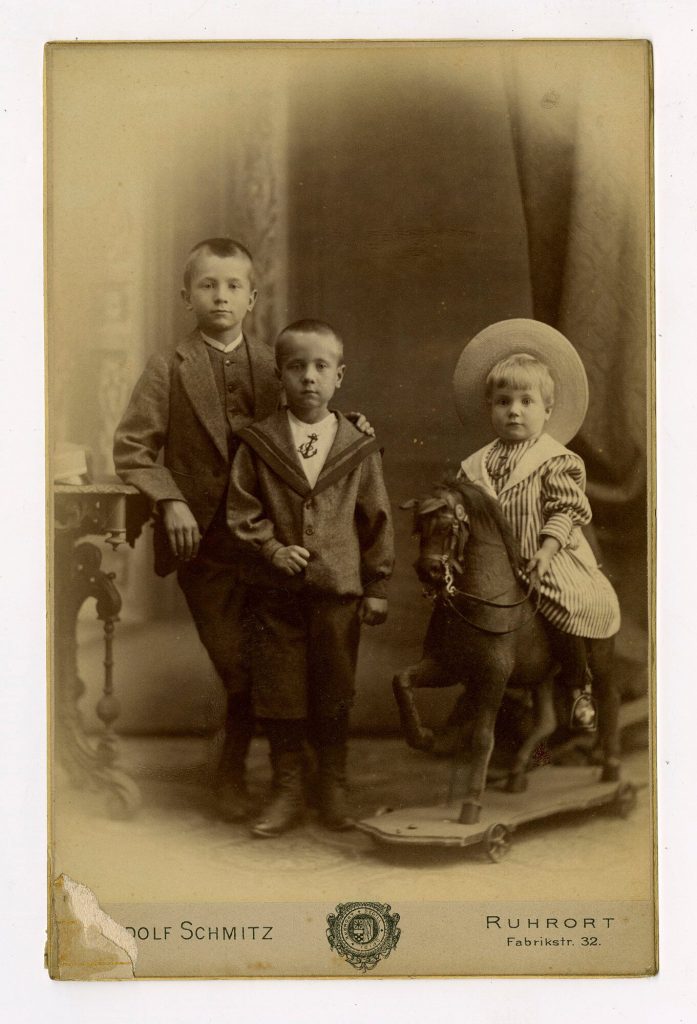 Kinderbild von Adolf, Julius und Richard Uzarski (v.l.n.r.)