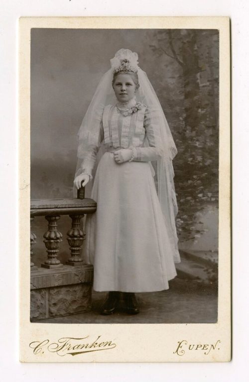 Unbekannt (Dargestellt), Portrait einer Braut, ohne Datum
