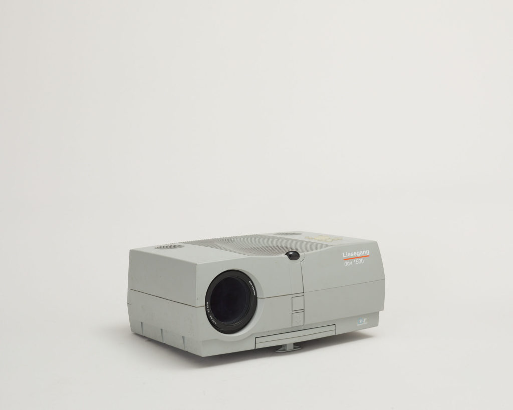 Liesegang ddv 1500, Seitenansicht halbrechts vorne, 2000