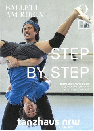 Programmheft (Umscjhlag) zu "Step by Step" - eine Kooperation des Balletts am Rhein mit dem tan ...