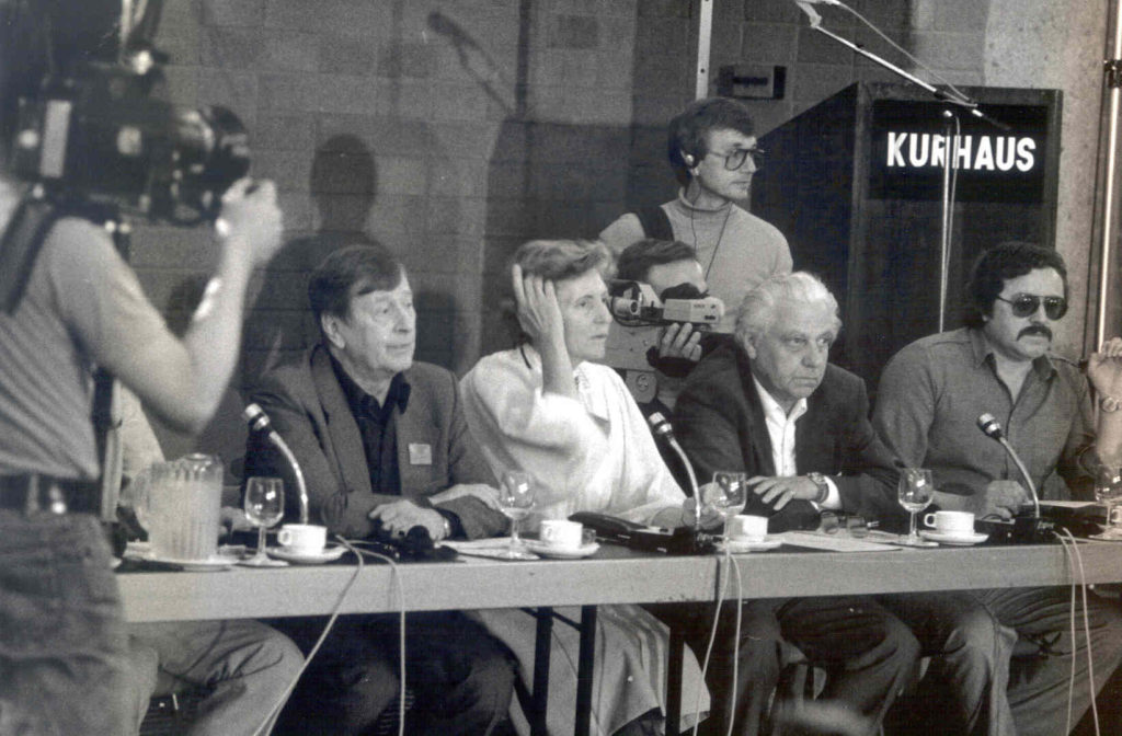 Bernt Engelmann, Ingeborg Drewitz  und Martin Gregor-Dellin auf dem Schriftstellertreffen Den H ...